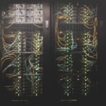 ตู้เซิร์ฟเวอร์และระบบเครือข่าย ใช้ประกอบข่าวโครงสร้างพื้นฐาน AI