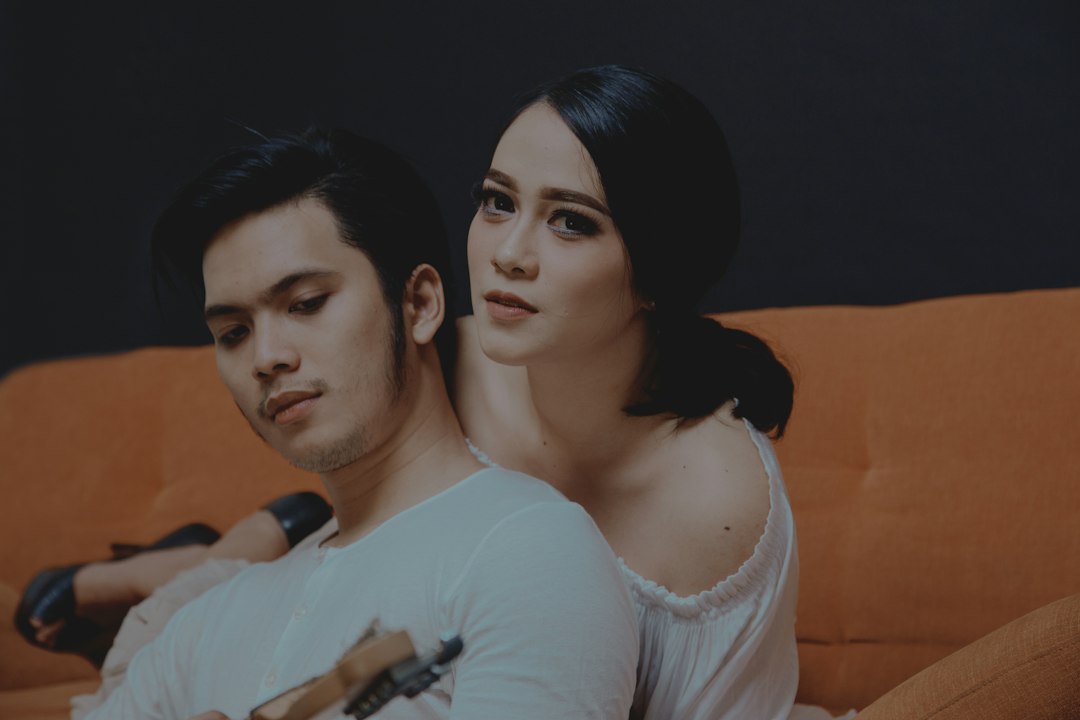 ภาพประกอบซีรีส์ Boys’ Love โทนอบอุ่น เครดิต angga aditya / Unsplash