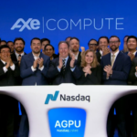 ทีม Axe Compute ร่วมพิธีตีระฆังเปิดการซื้อขายที่ Nasdaq MarketSite วันที่ 12 ตุลาคม 2026