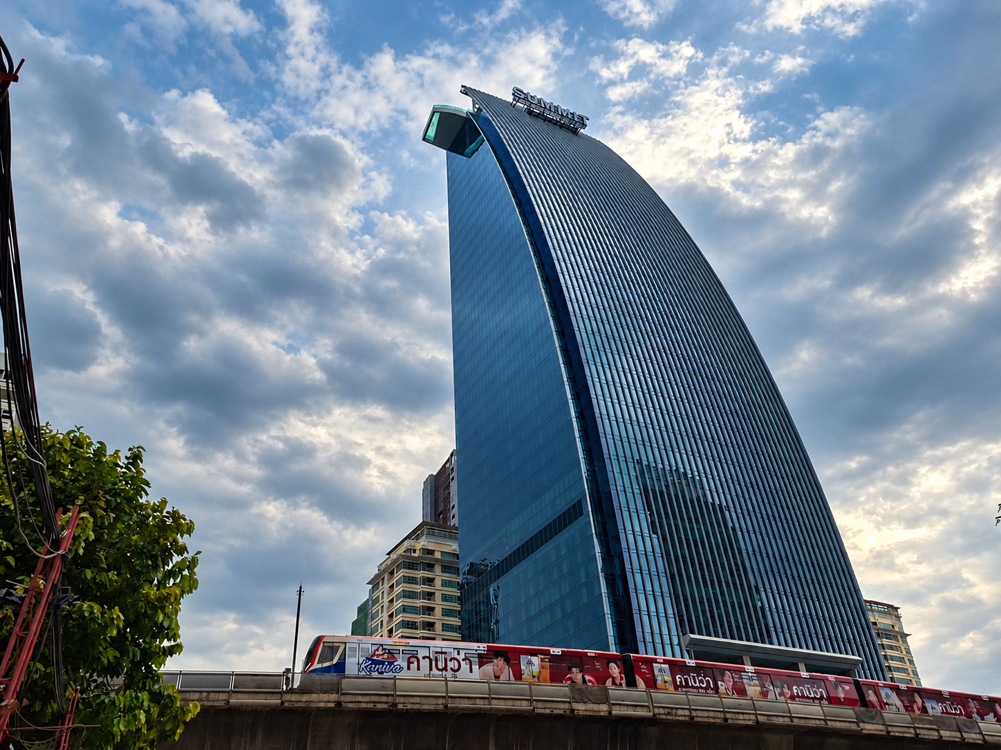 เที่ยวกรุงเทพ ประเทศไทย Bangkok travel bhiraj tower