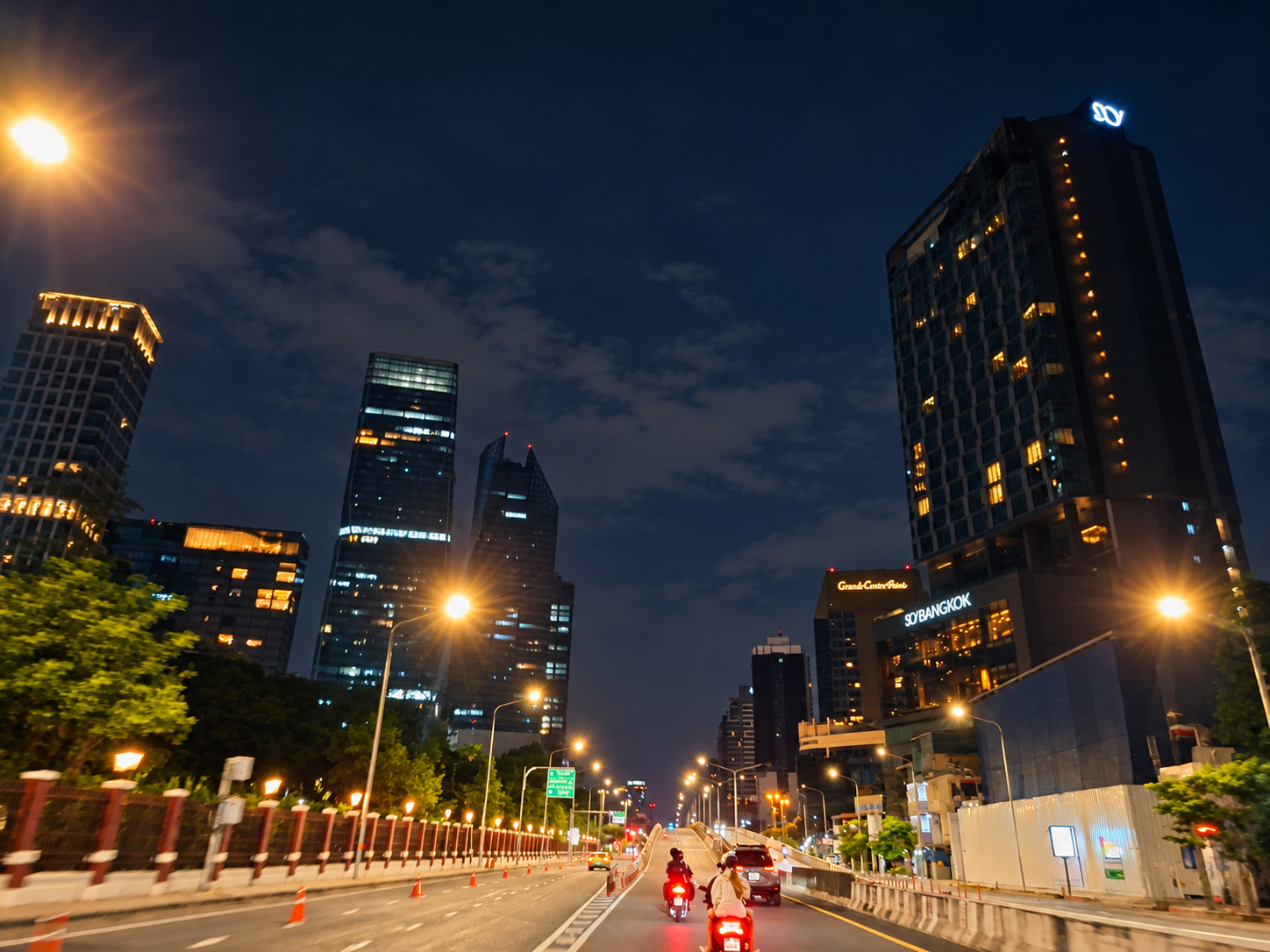เที่ยวกรุงเทพ ประเทศไทย Bangkok travel city highway night