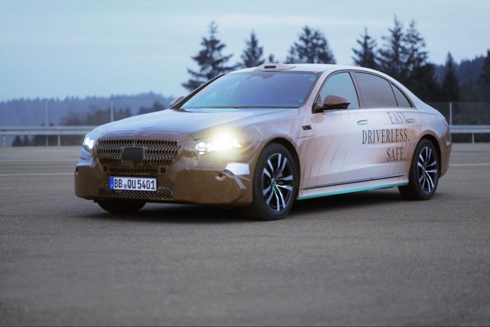 ภาพ Mercedes-Benz S-Class ที่ NVIDIA ใช้ประกอบข้อมูลพัฒนาระบบขับขี่อัตโนมัติ