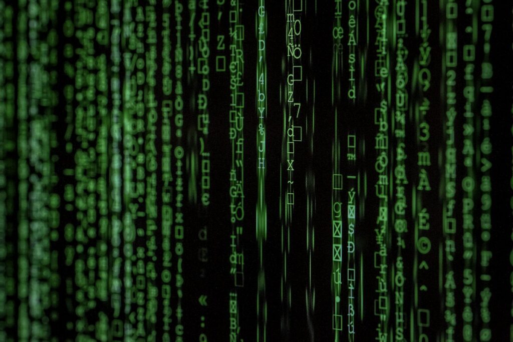 โค้ดคริปโทกราฟีและความปลอดภัย Ethereum — เครดิต Markus Spiske, Florian Olivo / Unsplash
